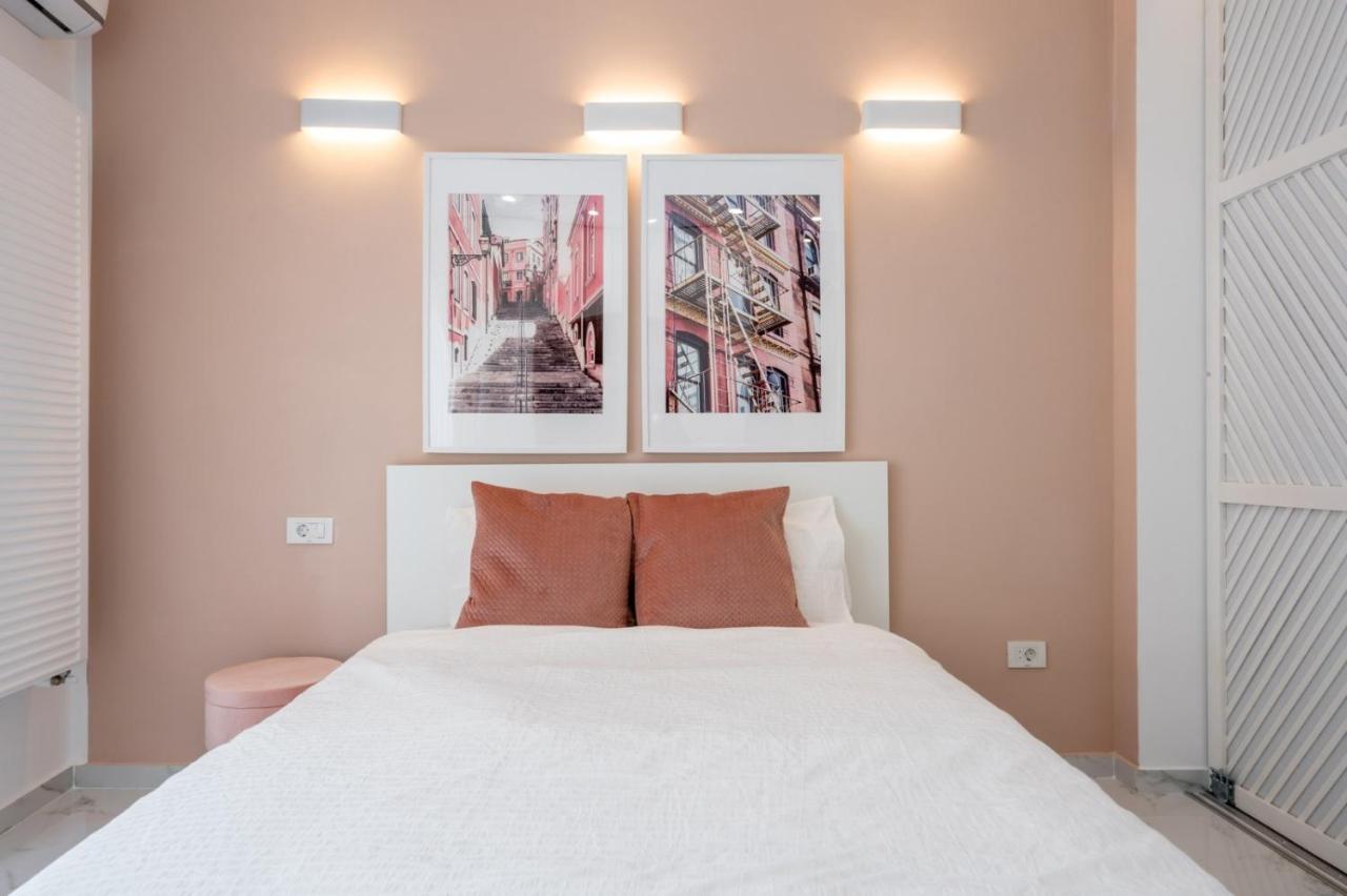 Fantastic City Center Apartment Bucureşti Exterior foto