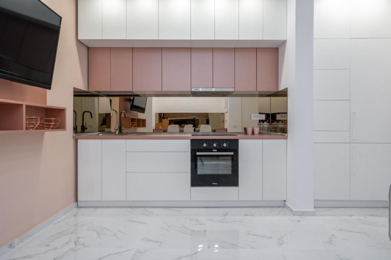 Fantastic City Center Apartment Bucureşti Exterior foto